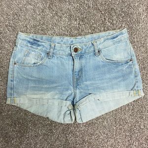 H&M DIVIDED denim shorts